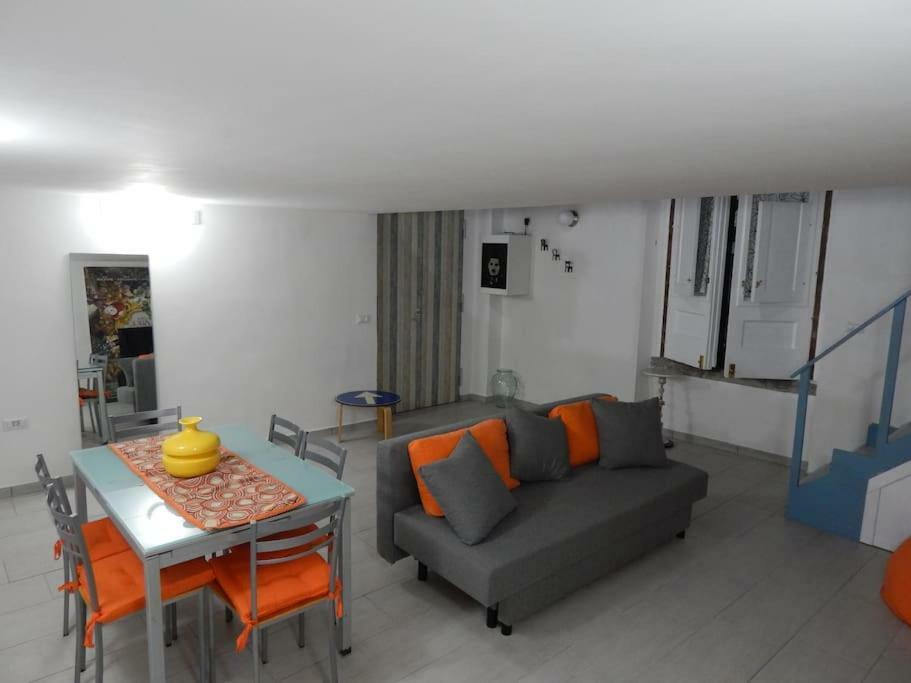 Ferienwohnung La Tana Del Riccio Riccardo San Giorgio a Cremano Exterior foto